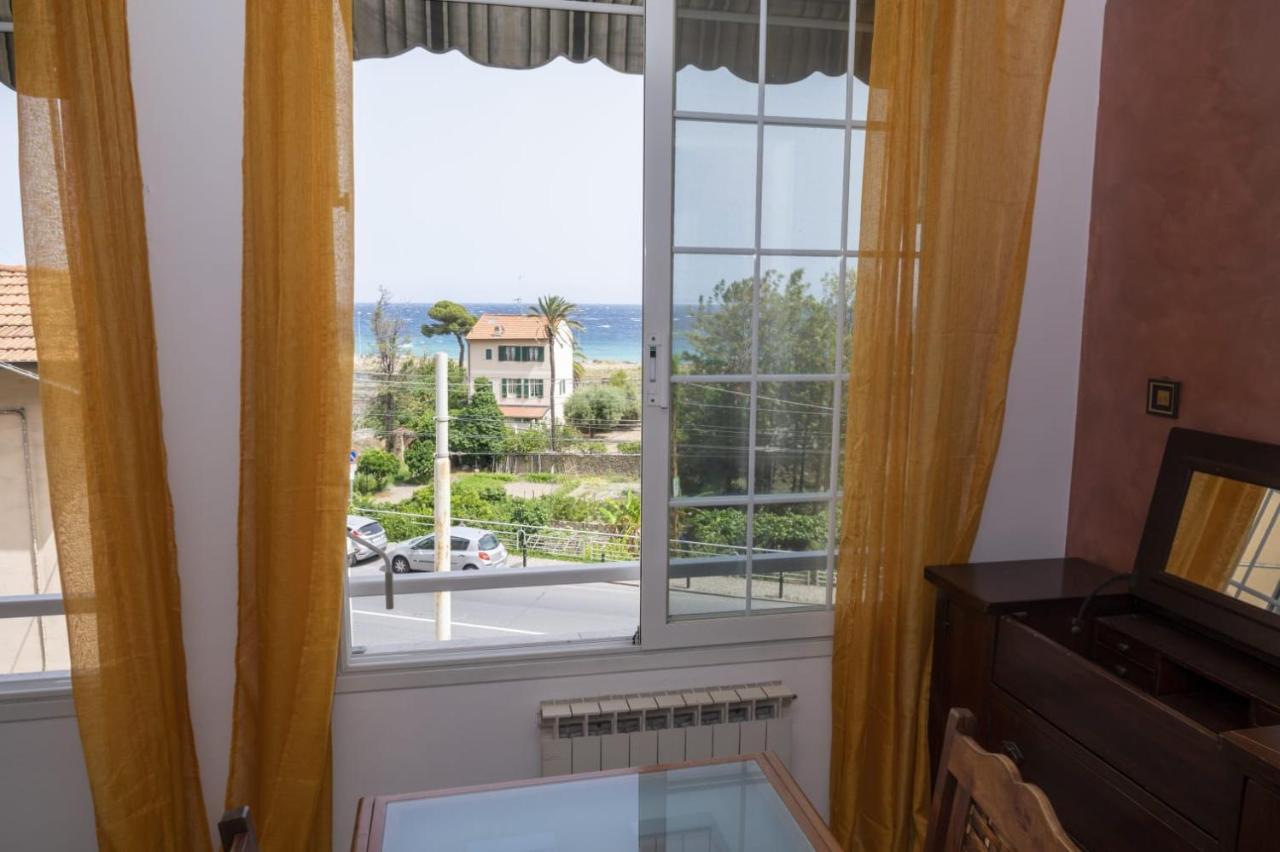 Casa Ambra Mare Apartment Bordighera Luaran gambar