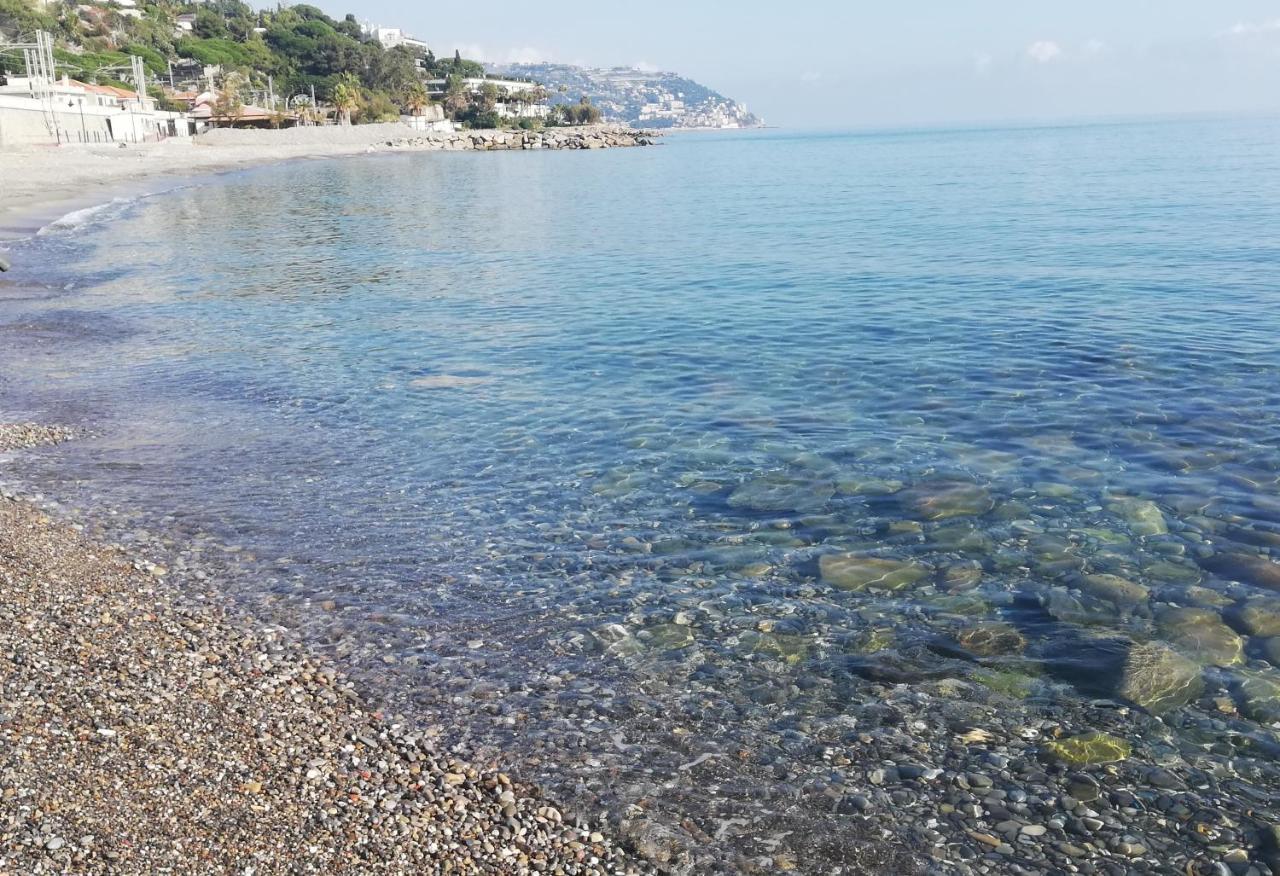 Casa Ambra Mare Apartment Bordighera Luaran gambar
